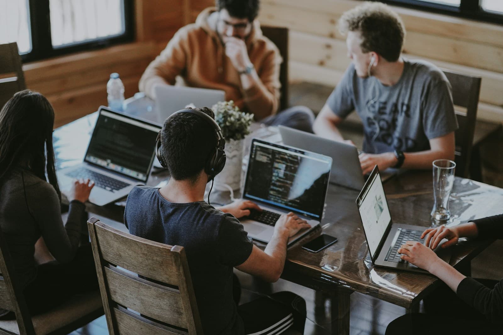 A team planning application delivery and cloud operations